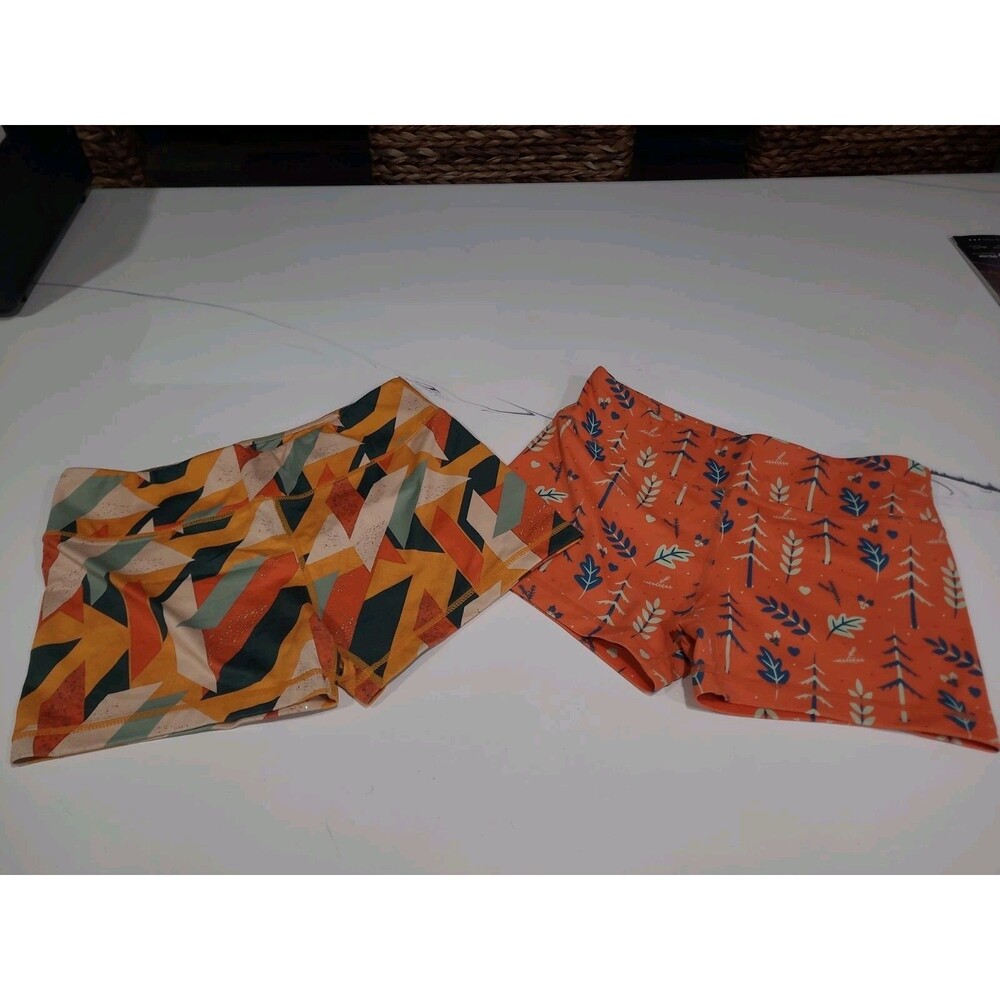 Set of 2 pair IAB MFG 3-Inch No-Ride Shorts in  size 8 Small B23
